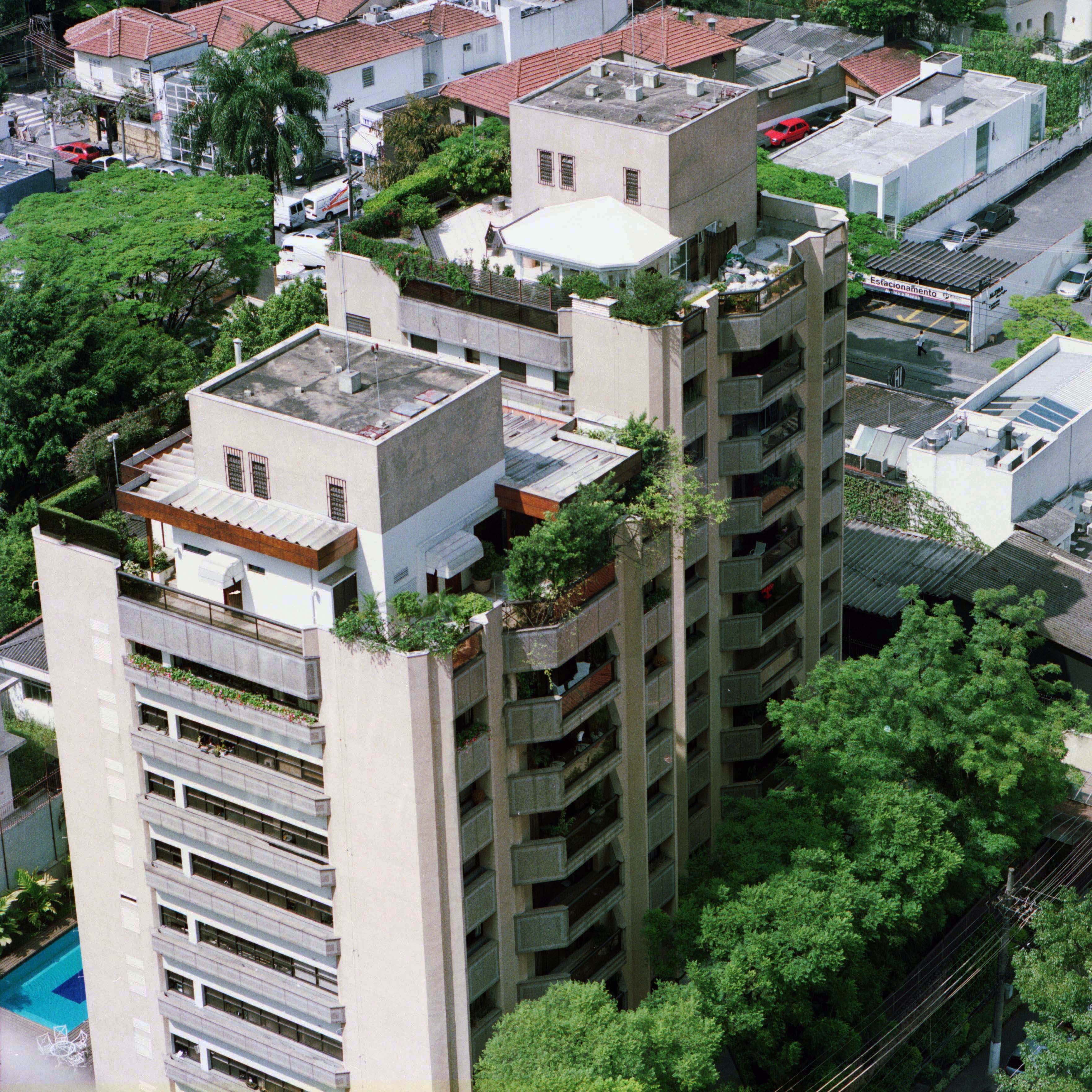 Adolpho Tabacow 2.4x.jpg