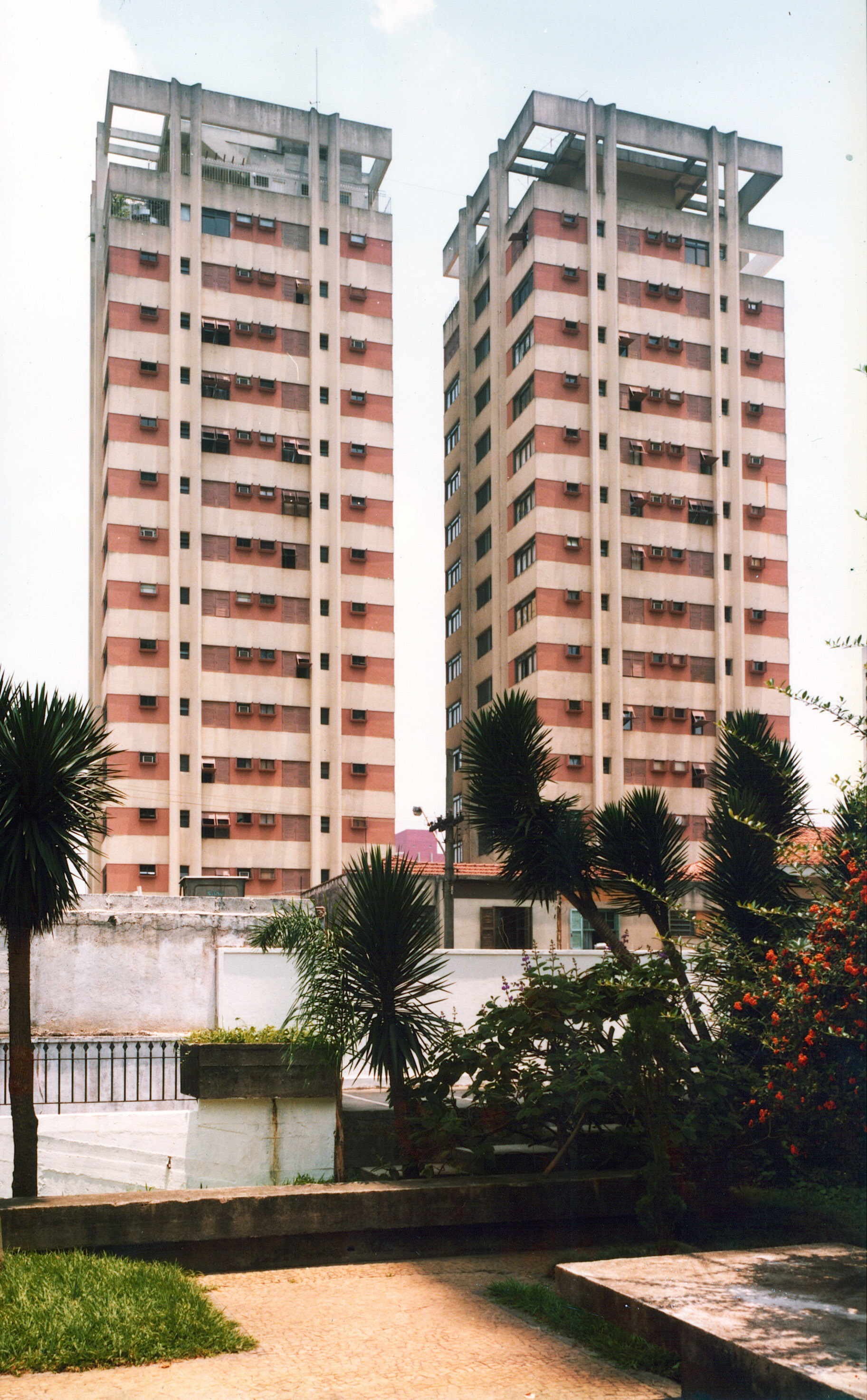 Ed. Paes de Barros 1.0.jpg