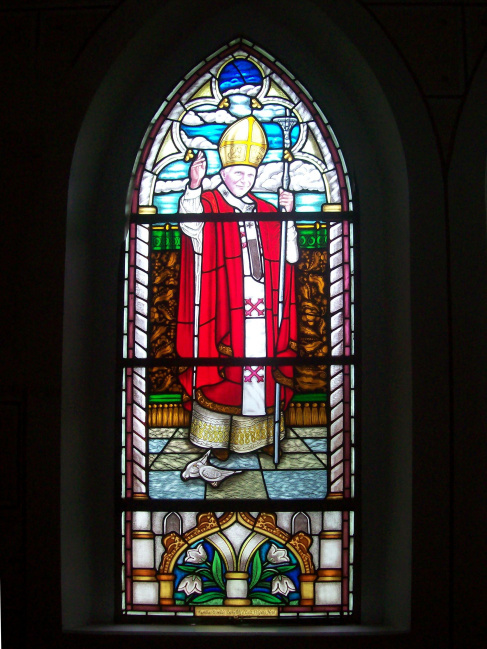 Vitral João Paulo II ; Iris arte vítrea; vitral sacro; vitral Florianópolis; Vitral Santa Catarina, Vitraux; stained glass; Igreja Matriz de Braço do Norte; Roberto Petrelli e Sarasá