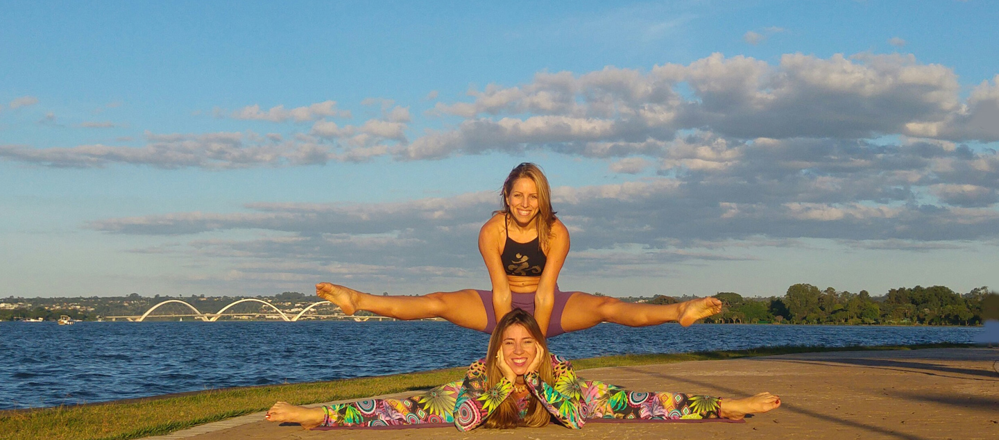acro-yoga.jpg