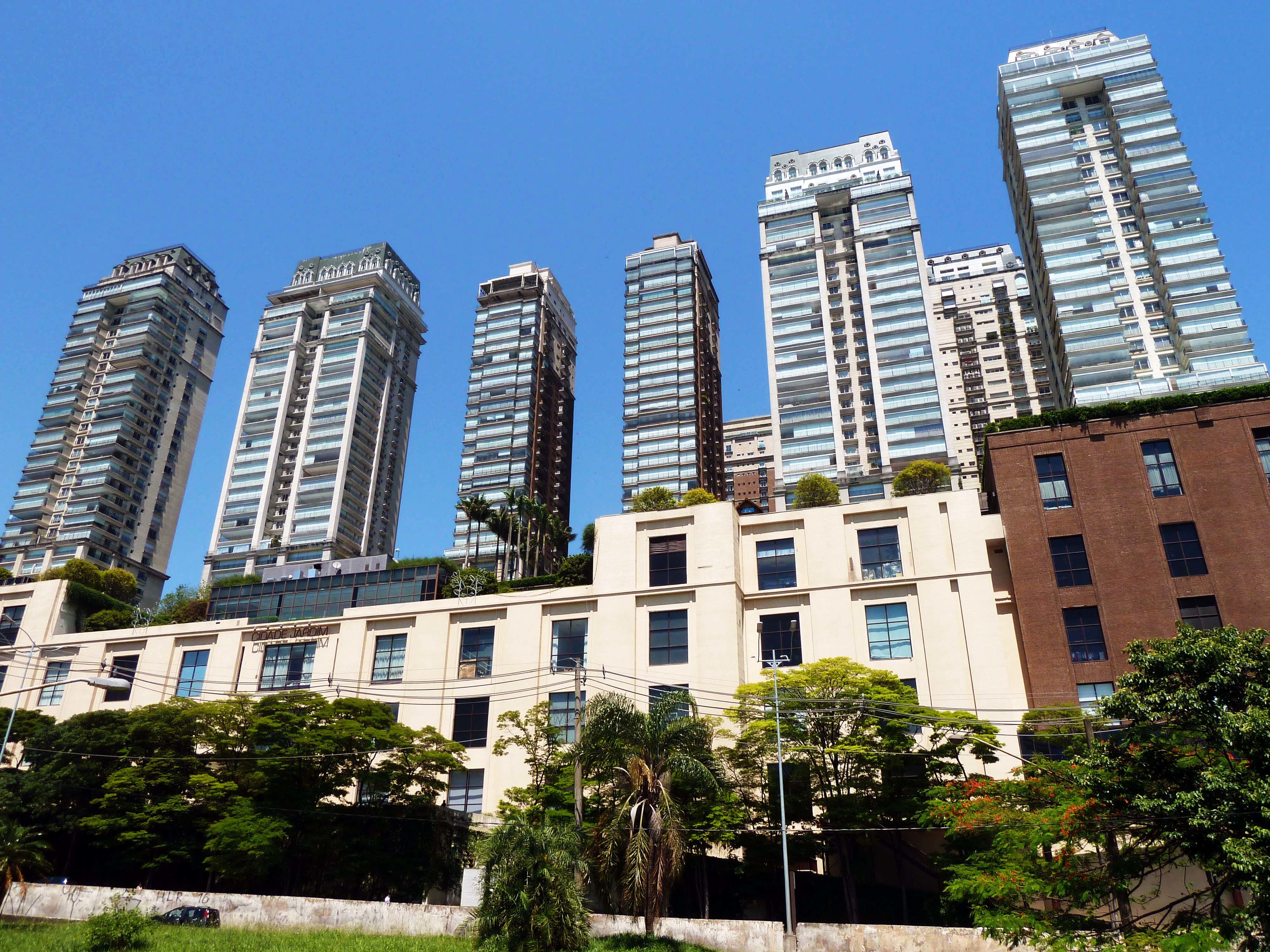 Sh. Cidade Jardim 2.jpg