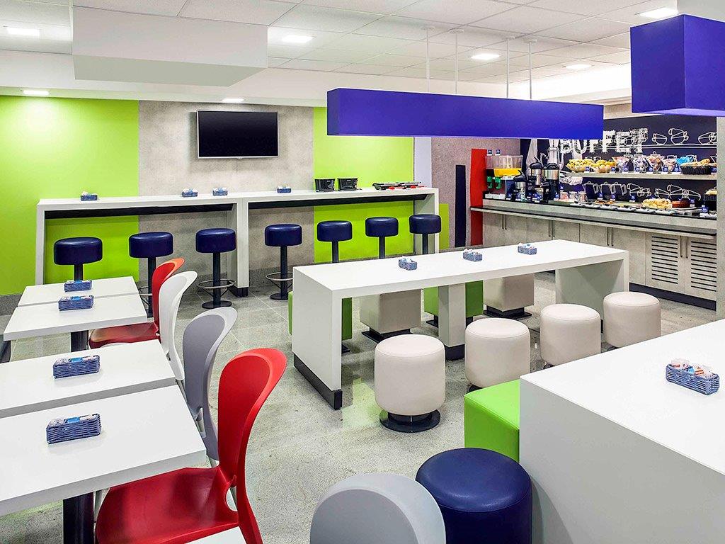 BUDGET COPACABANA 02.jpg