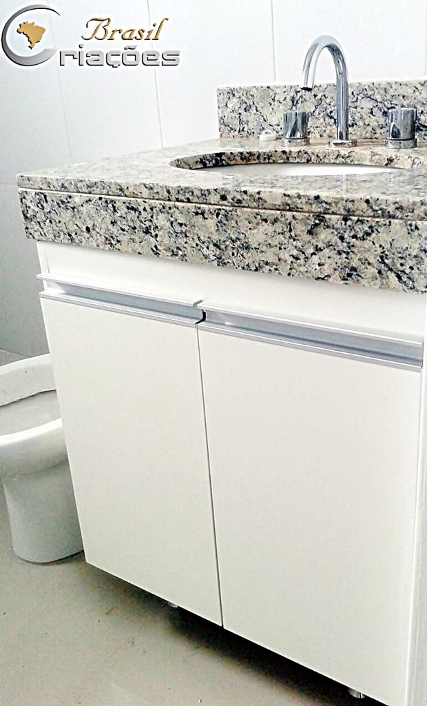 BANHEIROS - 1004_2014 - Housing2.jpg