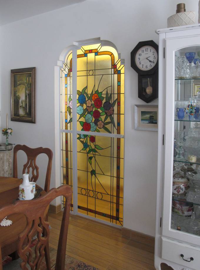 Vitral Floral, Iris arte vítrea, vitraux, vitral; venda de vitral, telefone de vitrais, fábrica de vitrais, estúdio de vitrais, restauração de vitrais, compra de vitrais, loja de vitrais, contato de vitrais; Vitral Floral, vitral artístico; vitral florianópolis; Vitral Santa Catarina; Vitral decorativo; vitral residencial, Roberto Petrelli, estúdio de vitrais