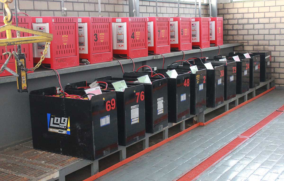 montagem-de-sala-de-baterias