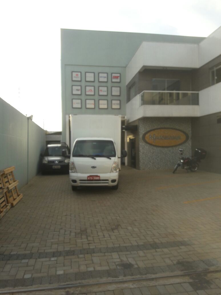 Descarregando Frete Cascavel.jpg