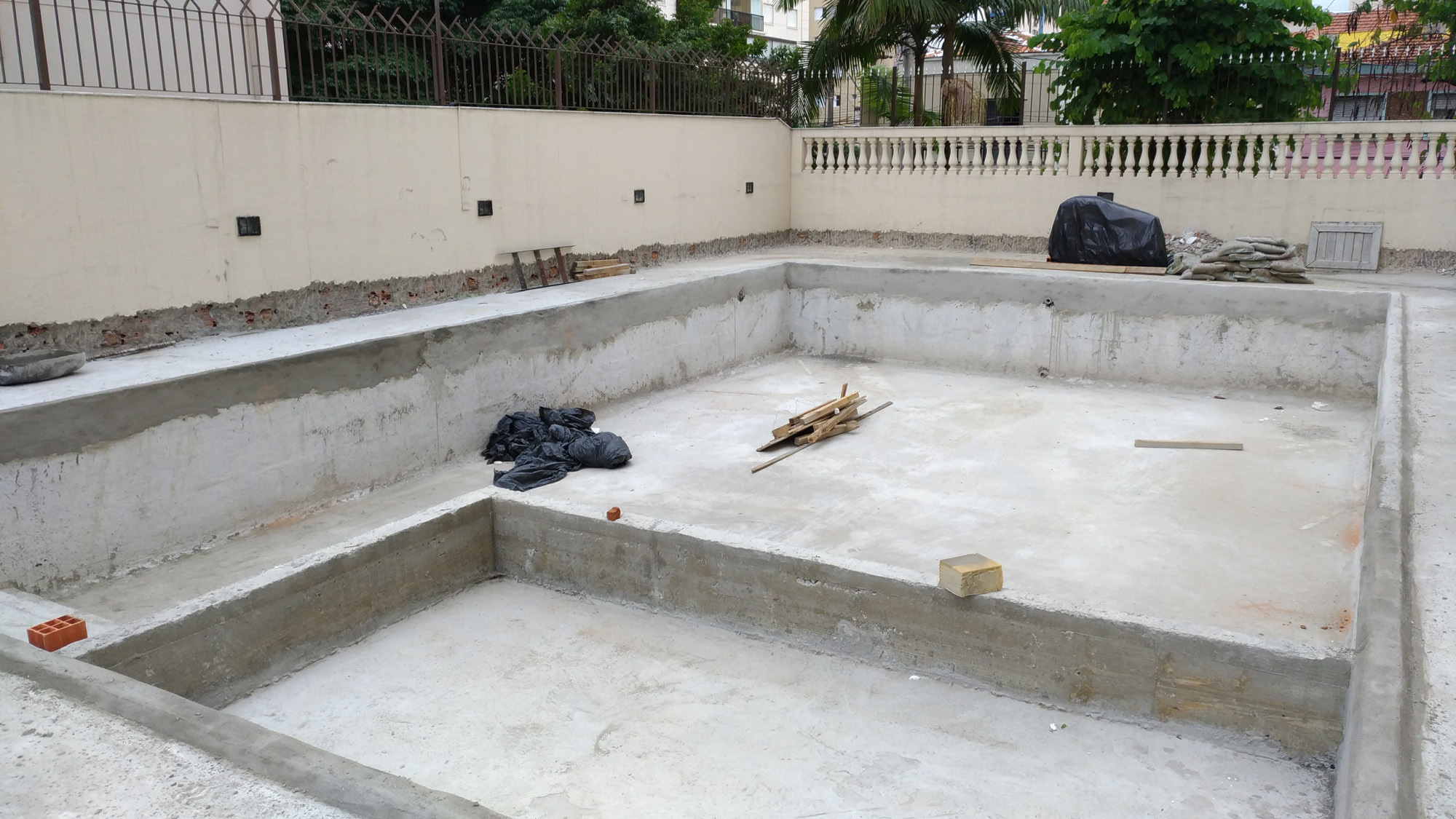 Concretagem da estrutura / preparação impermeabilização