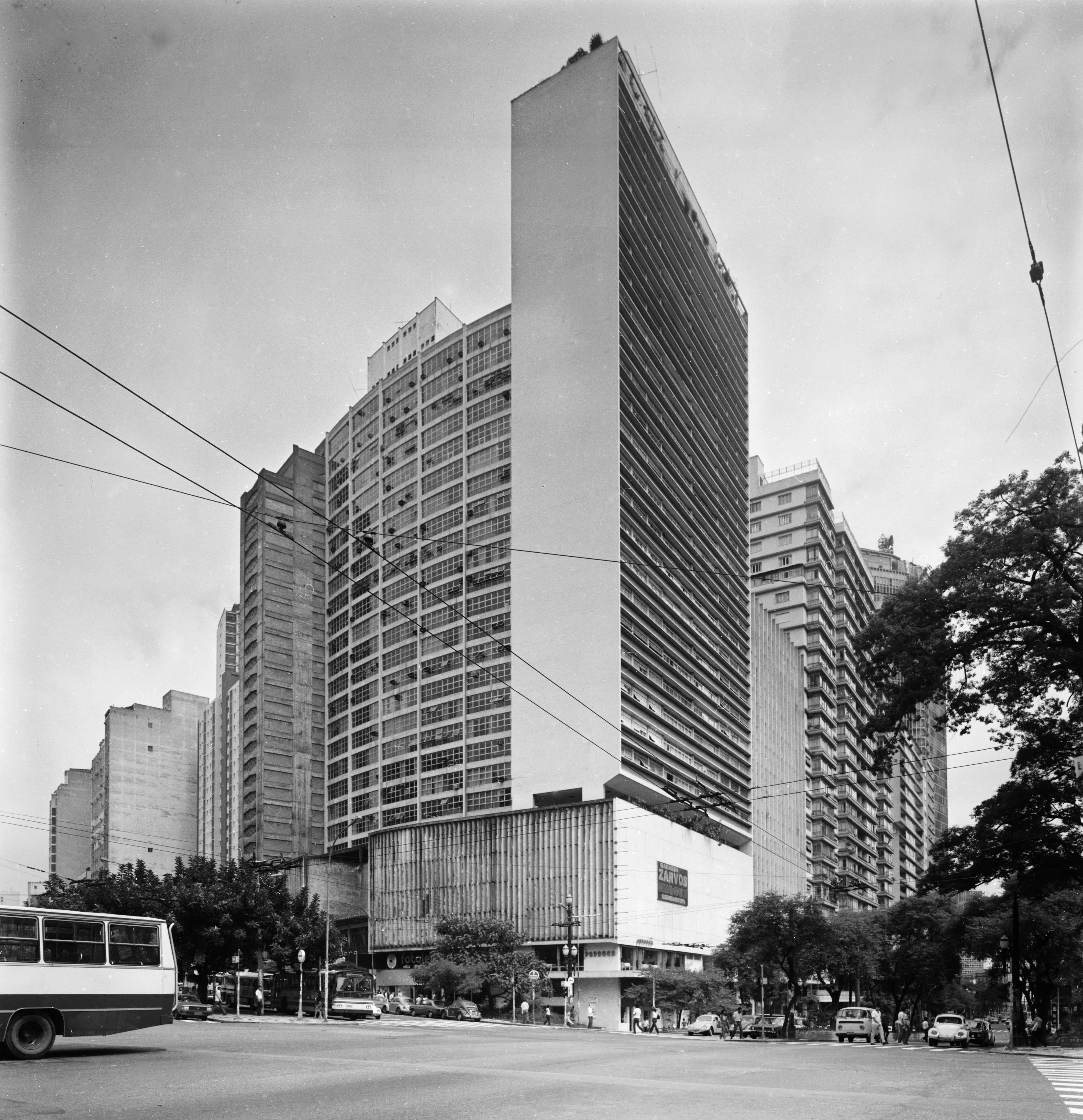 Conjunto Zarvos 8.jpg