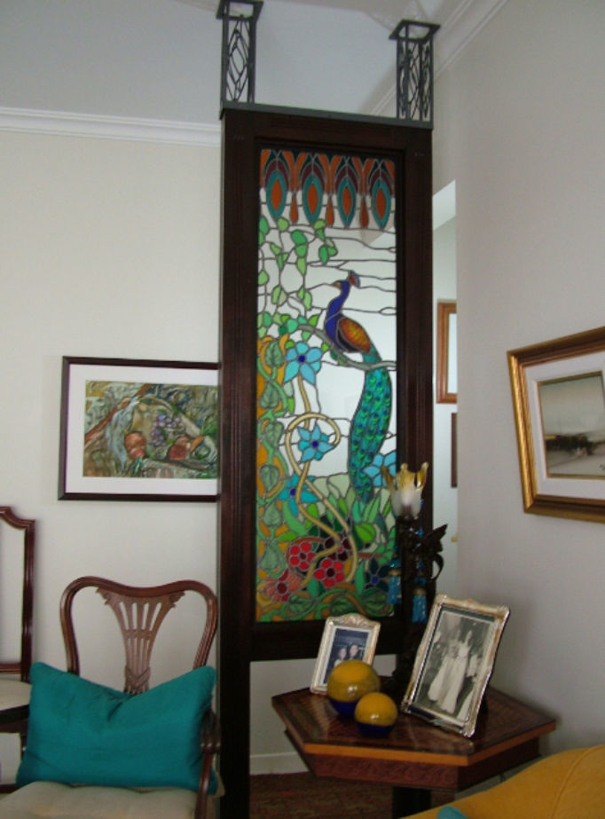 Vitral Pavão, vitraux, Iris arte vítrea, vitraux; venda de vitral, telefone de vitrais, fábrica de vitrais, estúdio de vitrais, restauração de vitrais, compra de vitrais, loja de vitrais, contato de vitrais; vitral floral;  vitral florianópolis; Vitral Santa Catarina; Vitral decorativo; vitral residencial, Roberto Petrelli, estúdio de vitrais