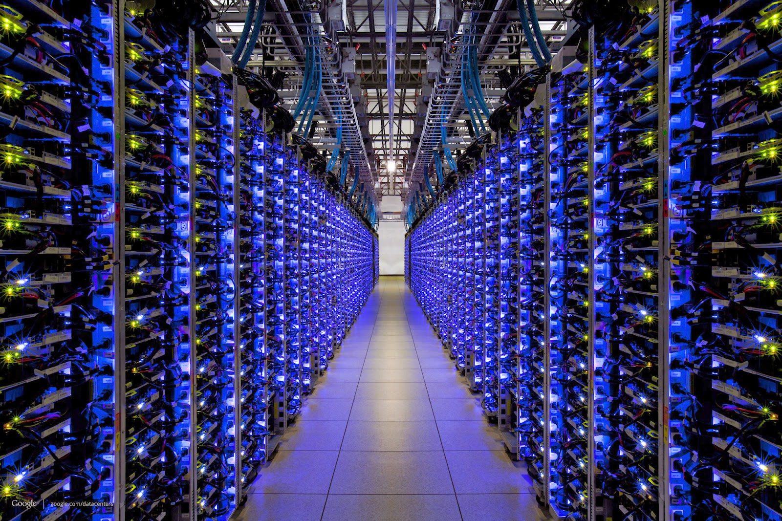 Data-Centers-el-Ma_ana.jpg