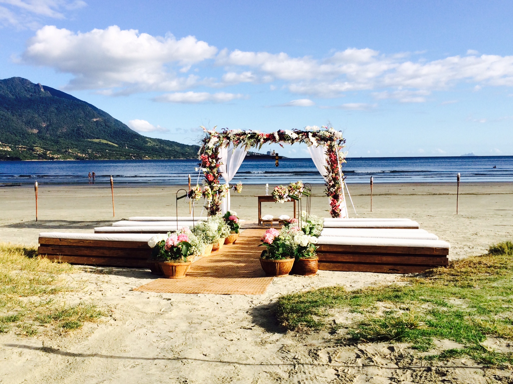 TF eventos som e luz - Juquehy - São Sebastião Litoral norte SP. whatsapp 12 9976.71570   tfeventossomeluz@hotmail.com 