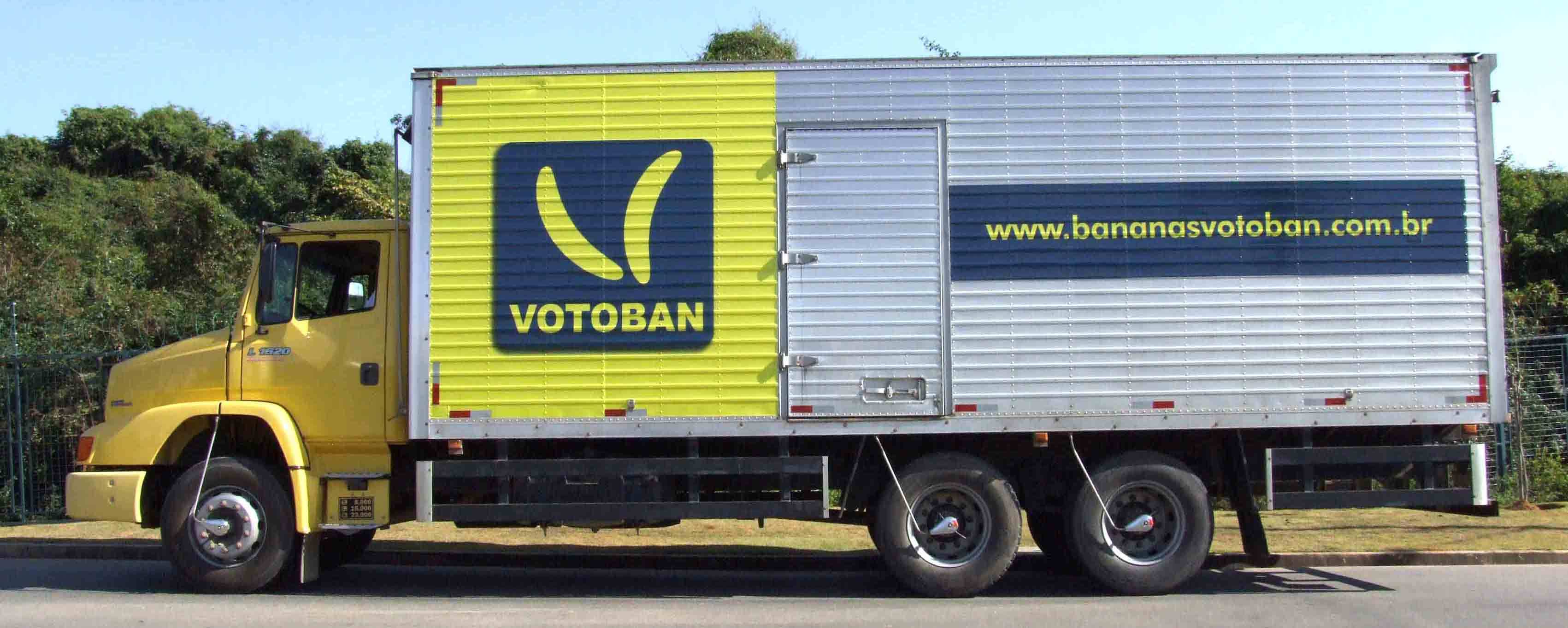 caminhao_entrega_banana_votoban