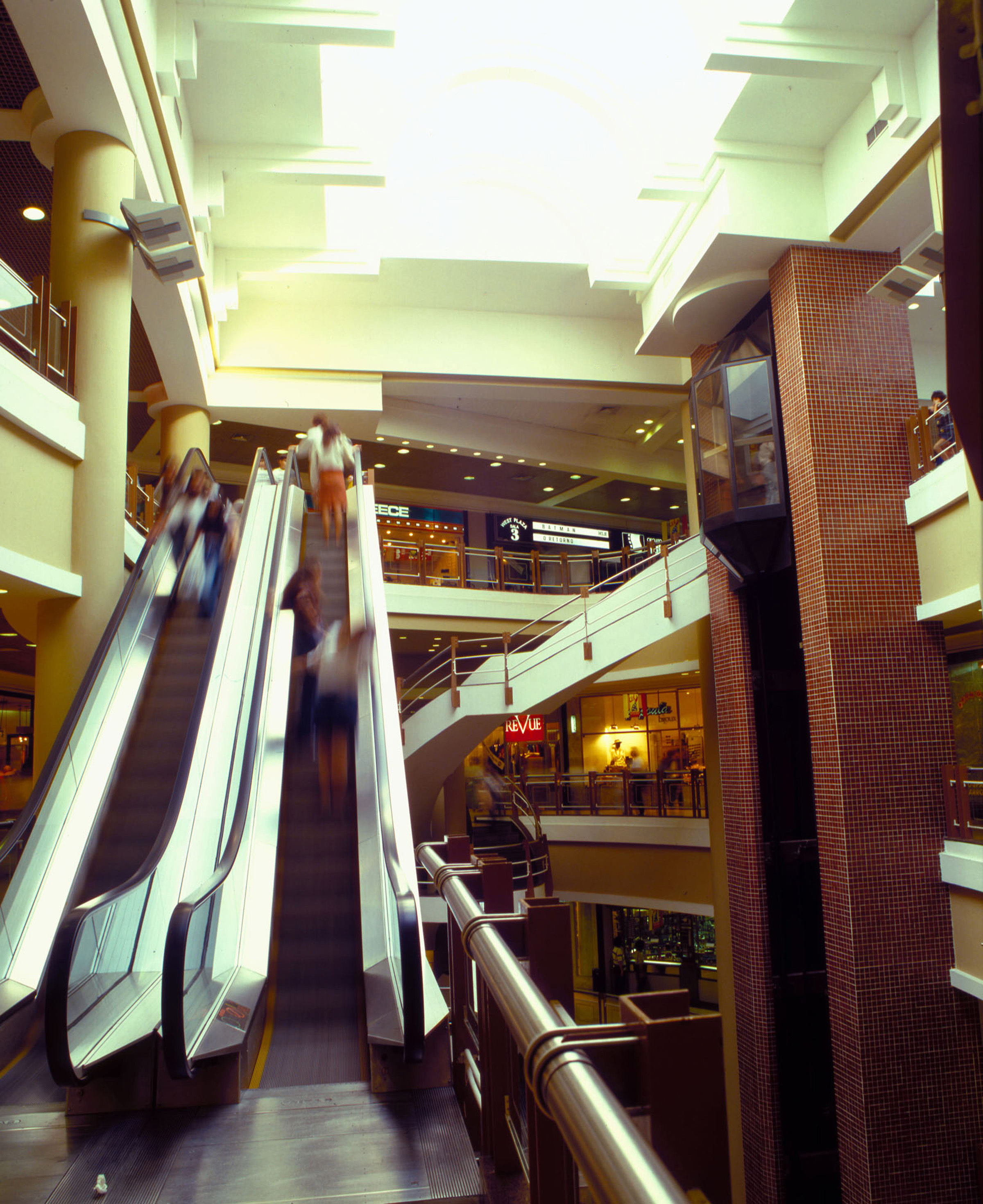 Shopping West Plaza 18.jpg