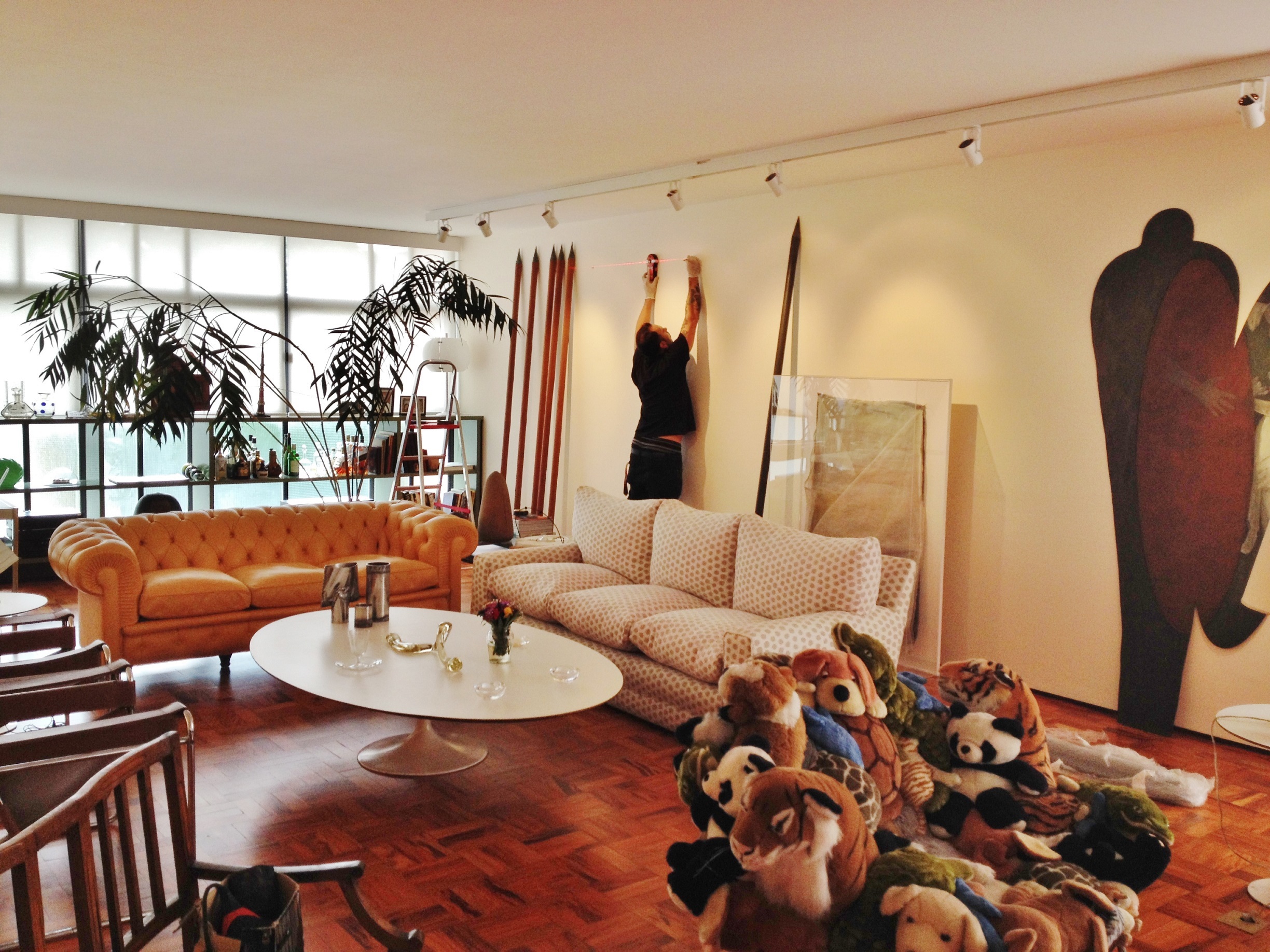 granilite reforma apartamento anos porta pivotante piso teto taco restauro ar condicionado central iluminação reka spot arquitetura projeto obra gerenciamento administração interiores design arte