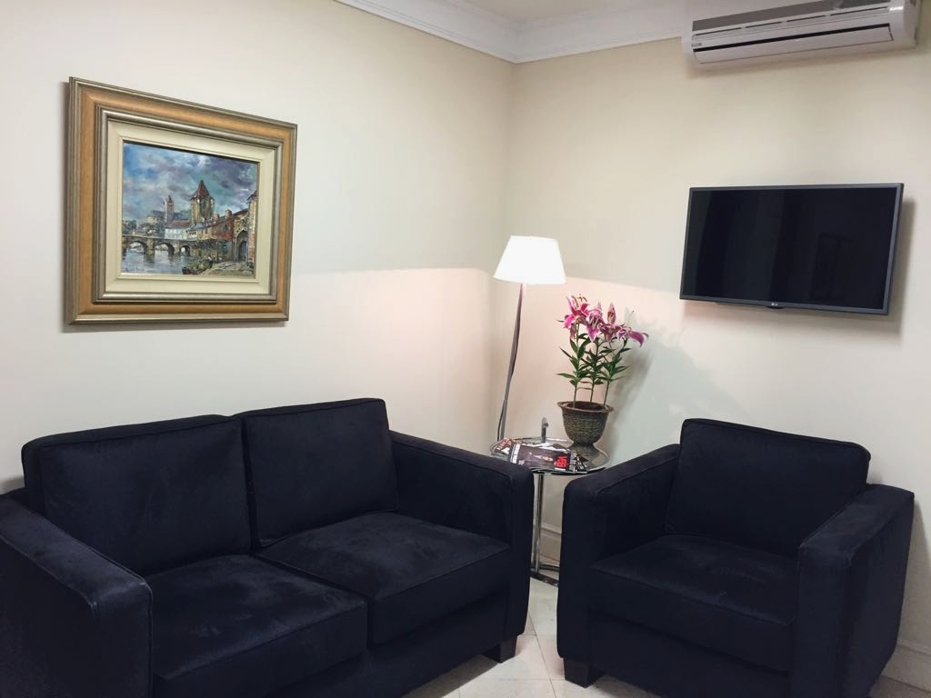 Sala de espera Ramos e Sobierajski.jpg