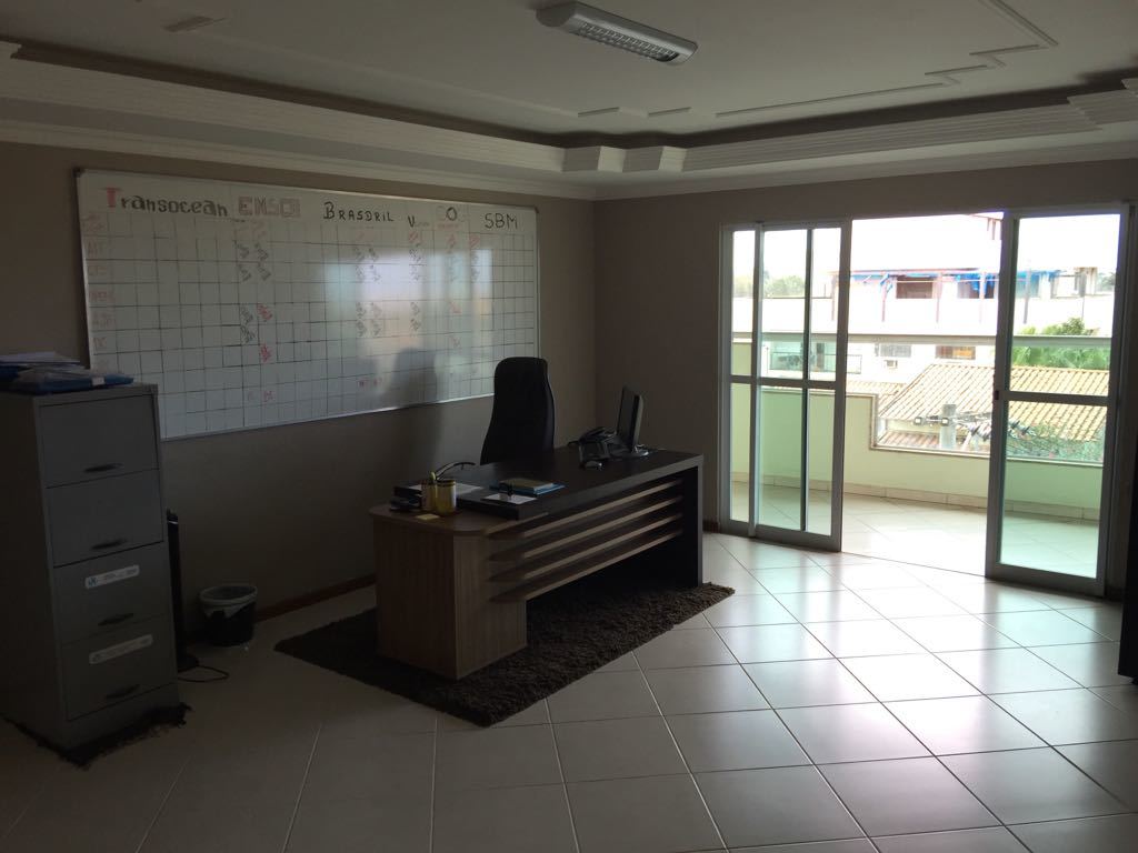 8 2018-04-05 at 22.00.45.jpeg