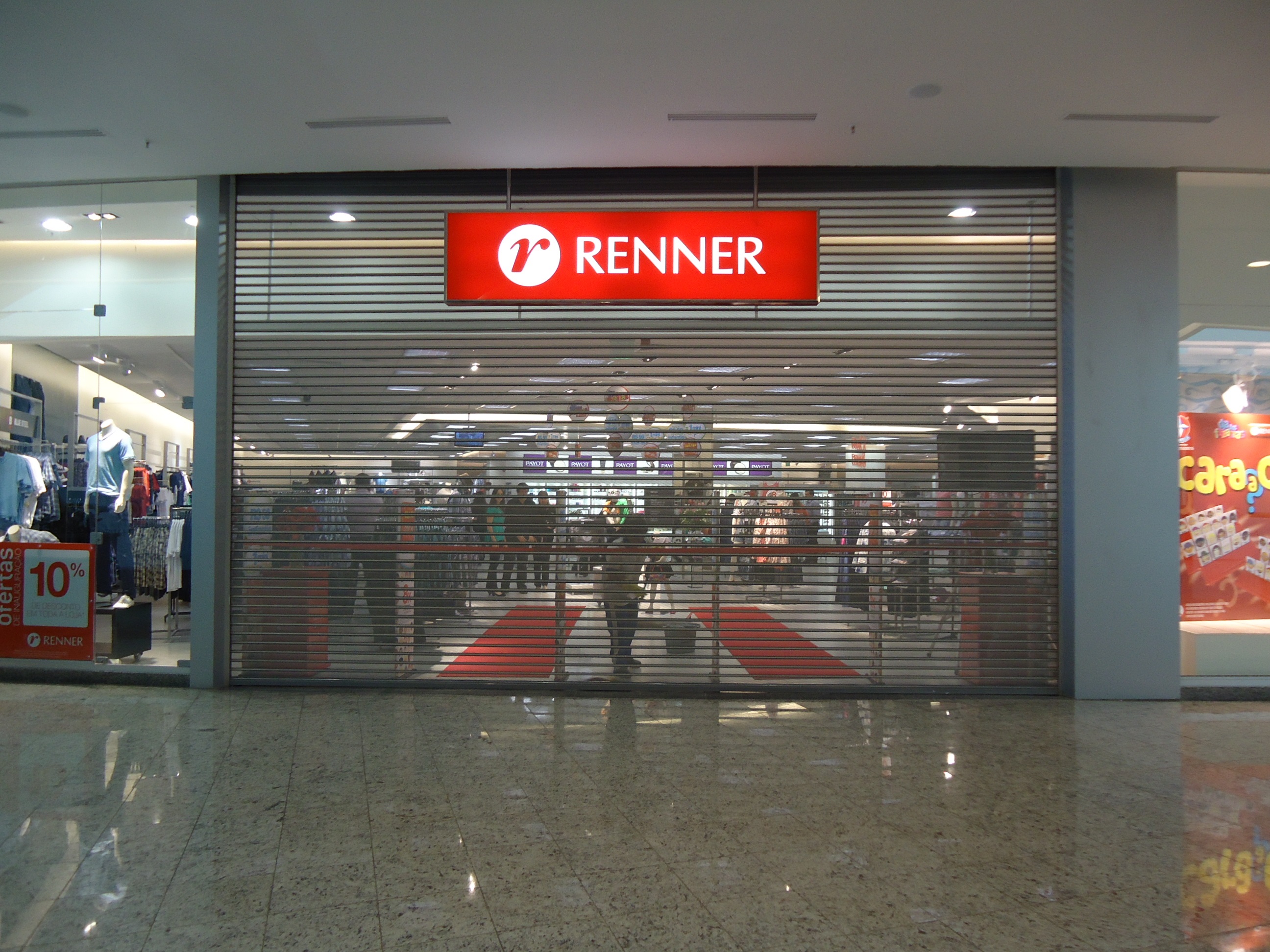 Renner Shopping Pátio Chapecó.jpg