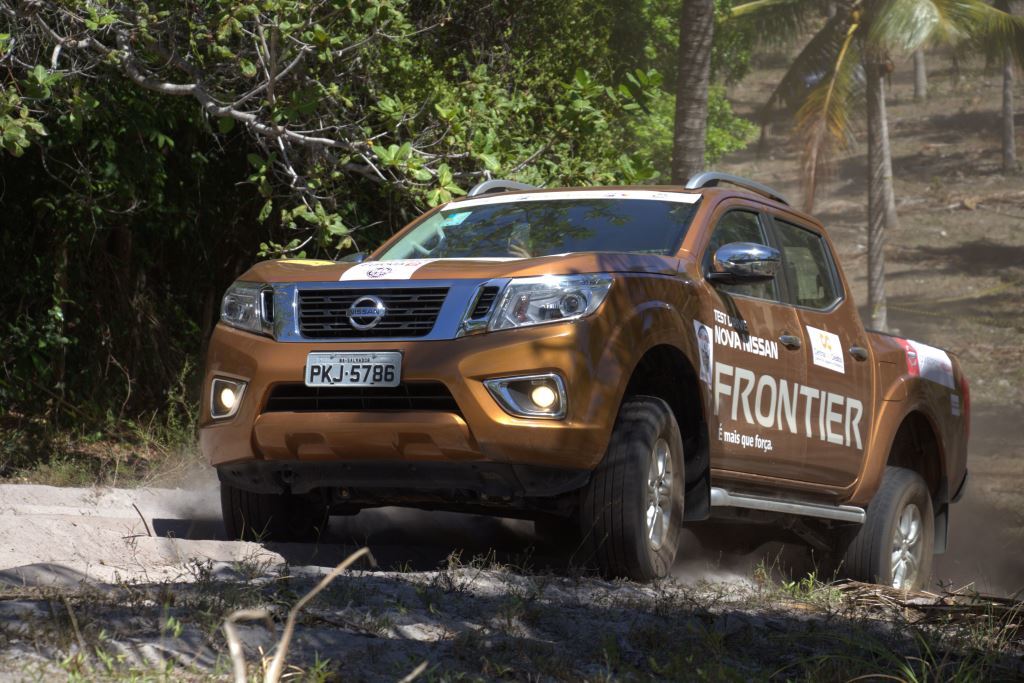 TEST DRIVER NISSAN 4.jpg