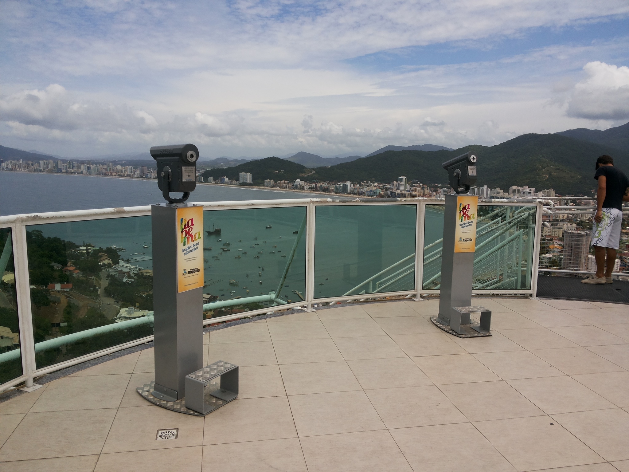 FOTO MODELO B-A_Easy-Resize.com.jpg