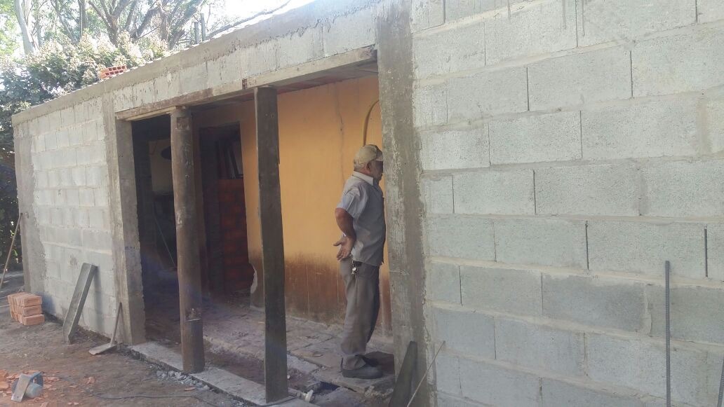 casa represa são paulo guarapiranga projeto bloco concreto reforma expansão tijolo baiano anexo circulação arquitetura