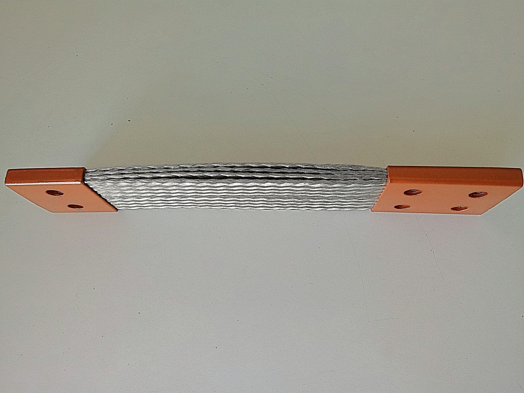 Flexível-Cordoalha-Chata - Flexcopper Cabos, Condutores-elétricos, cabo-de-refrigeração-a-água, flexível-de-cobre, cabo-de-cobre, cabo-de-aterramento, barramento-de-cobre, jumper-de-cobre, cabo-de-indução, cabo-unipolar, flexível-cordalha-chata, flexível-cordalha-redonda, Jumper-para-Ponteadeira, Barramento-Fixo, Alumínio-ou-Bimetálico. Cordoalha-Flexível-Cobre, Aço-Inox-para-ligação-elétrica, aterramento, Cabo-Elétrico-refrigerado-a-água, Flexível, Barramento, Desenvolvimento-de-Produto-Elétrico, Mecânico. Forno-Siderúrgico, siderúrgica, automobilística, automobilístico, indústrias siderúrgica, automobilística, petroquímica, naval, construção civil, subestação, linha de transmissão, Atibaia, São-Paulo, Campinas, Jundiaí, São-Bernardo-do-Campo, São-Caetano, São-José-dos-Campos