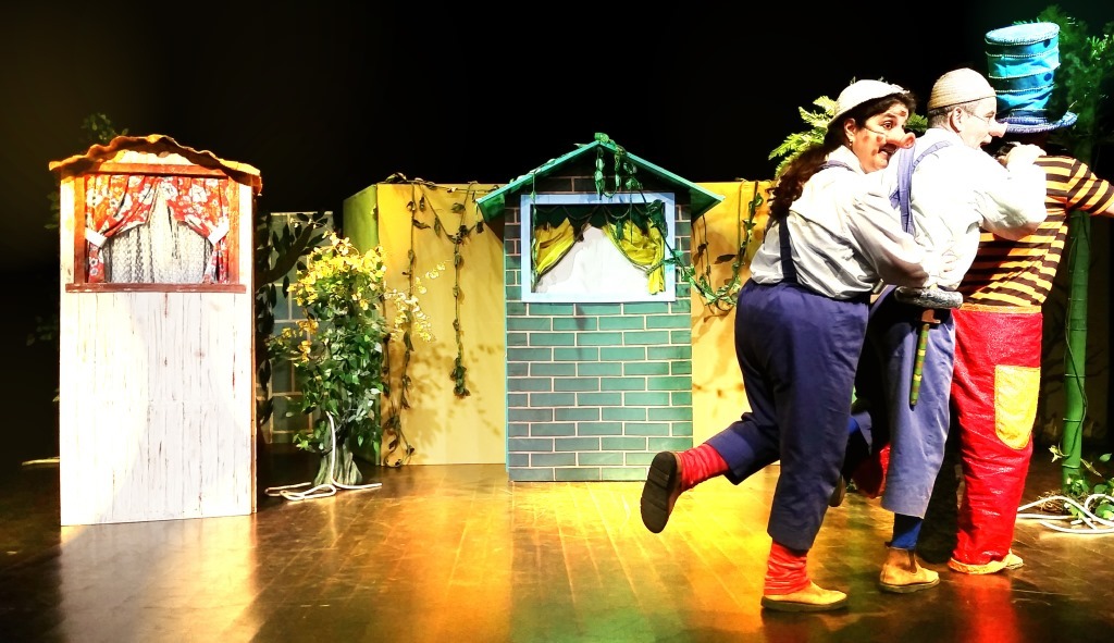 Espetáculo infantil 1, 2, 3, Tem porquinho outra vez - Ek Produções 16.jpg