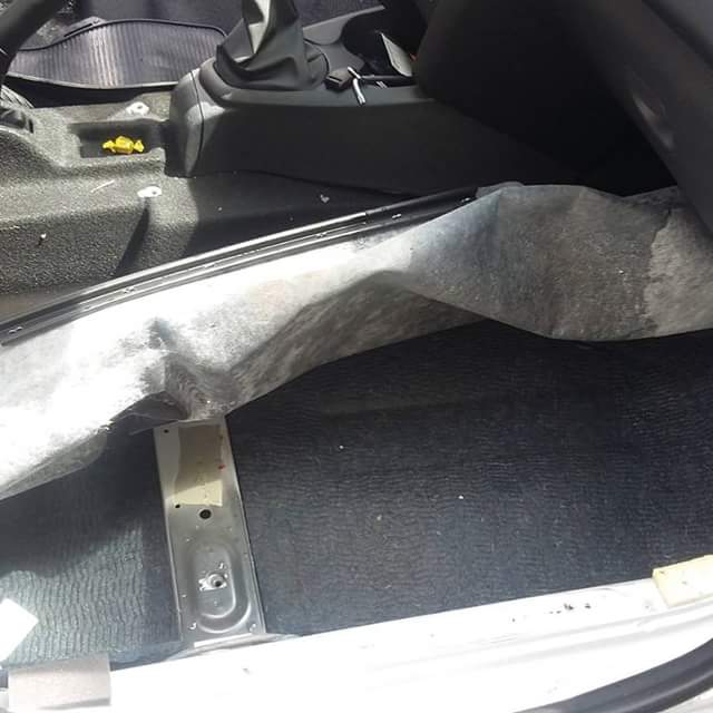 Higienização de carros de enchente