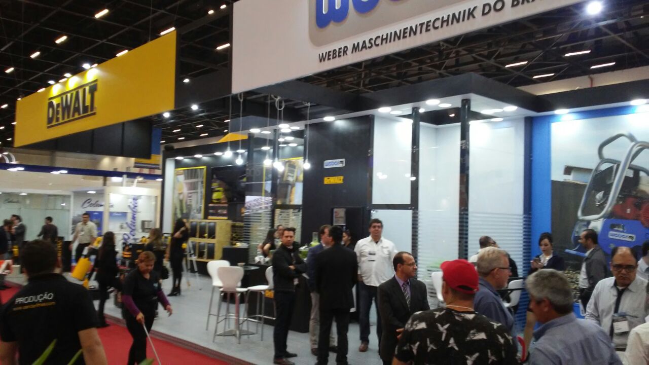 HUK LOCAÇÃO & VENDA CONCRETE SHOW 2017