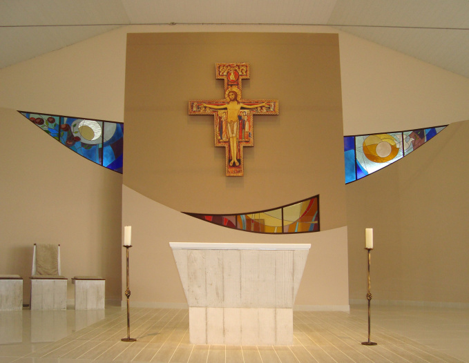 Vitral tema São Francisco de Assis; venda de vitral, telefone de vitrais, fábrica de vitrais, estúdio de vitrais, restauração de vitrais, compra de vitrais, loja de vitrais, contato de vitrais; Iris arte vítrea; vitral sacro; vitral Florianópolis; Vitral Santa Catarina, Vitraux; stained glass; Igreja de São Francisco; Roberto Petrelli