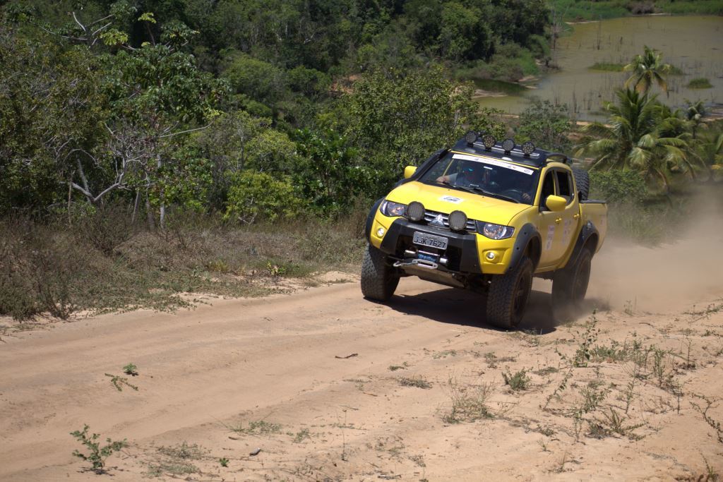 TRITON PESCADOR 2.jpg