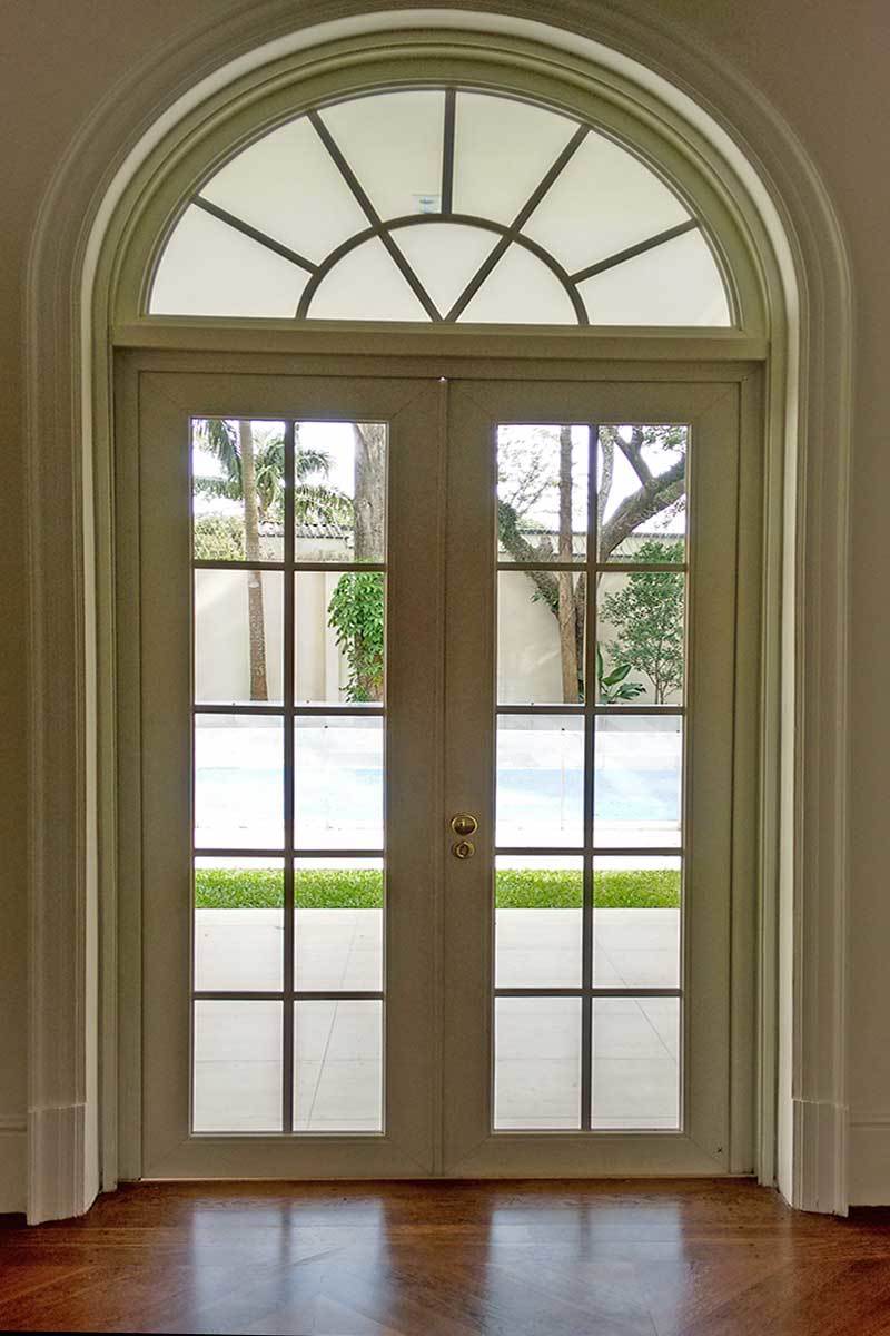 Porta classica dupla alto padrão KYN residencia Morumbi SP