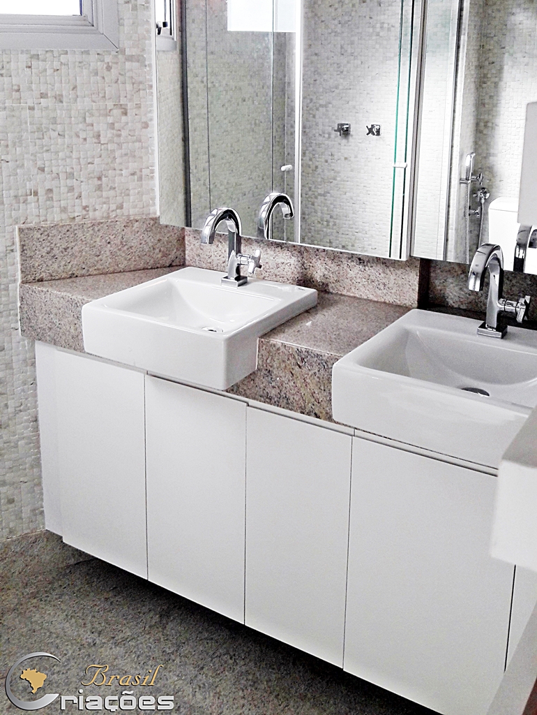 Banheiro-Ellus-Pedro Sion-foto04.jpg