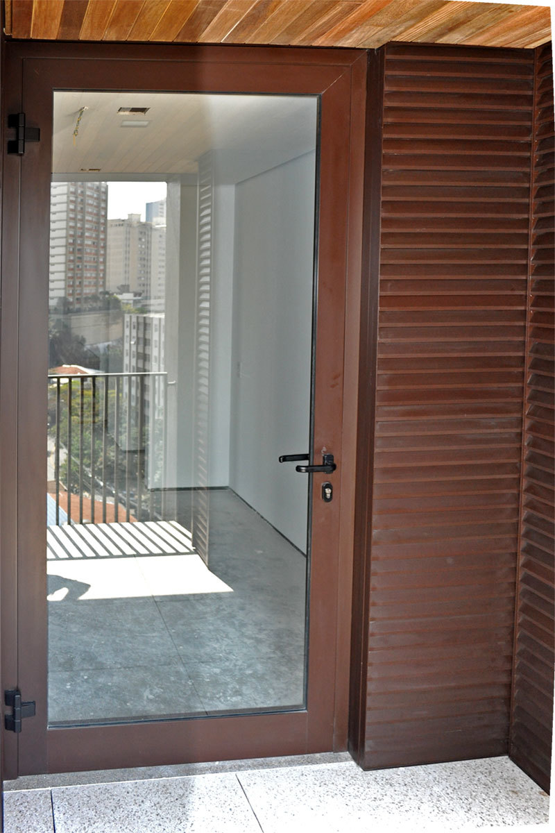 Esquadrias corten alto padrão KYN edificio residencial Vila Madalena SP