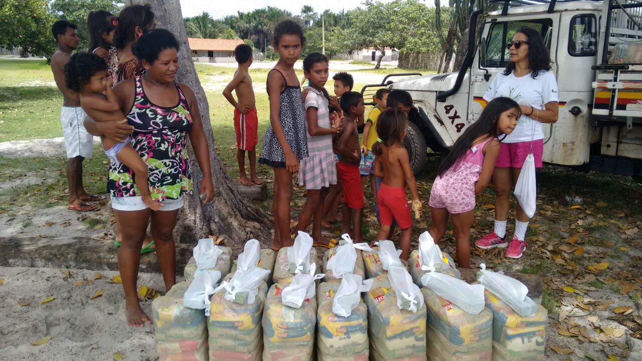 belagua abril 2016 entrega de 60 cestas (61).JPG