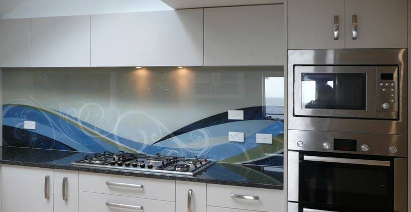 revestimento em vidro na cozinha