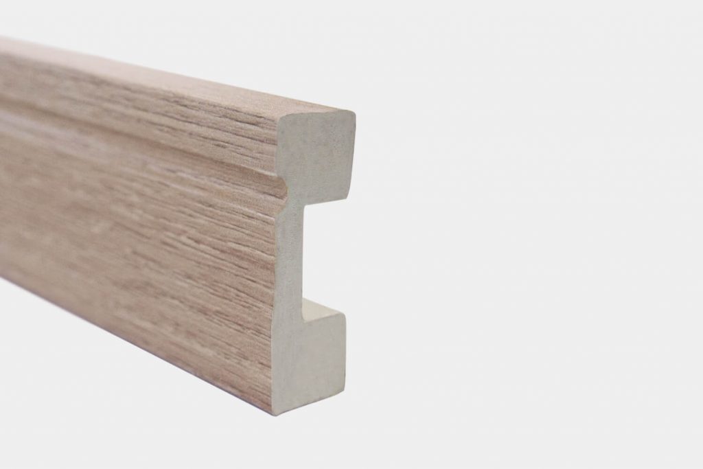 Rodapé Vinilico -  5cm com 1 friso.jpg